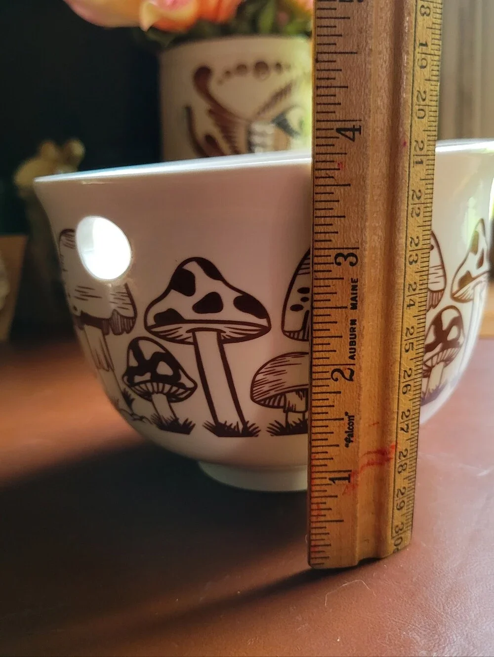 N/A white ceramic